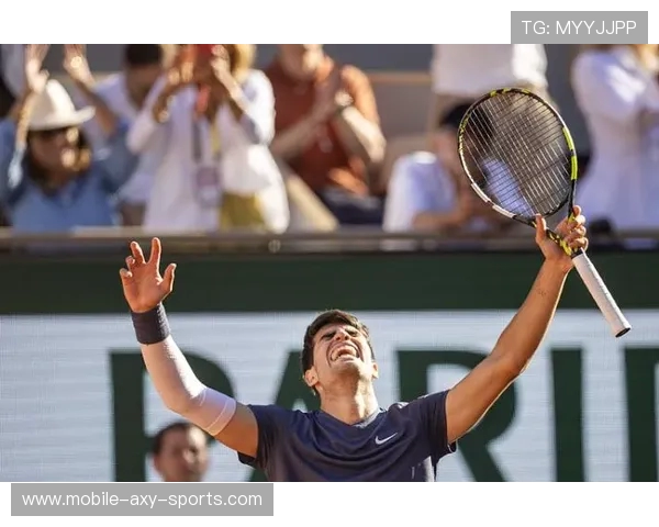 山东泰山迎强敌巅峰对决鏖战绿茵展现豪门风采再续冠军传奇