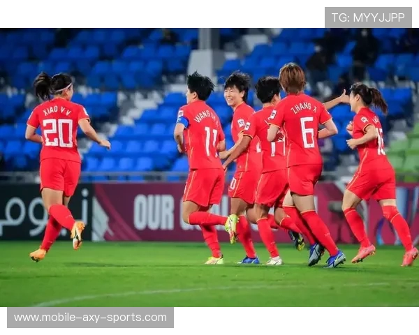 中国女足迎战日本，力争亚洲杯决赛资格，备战状态引发广泛关注