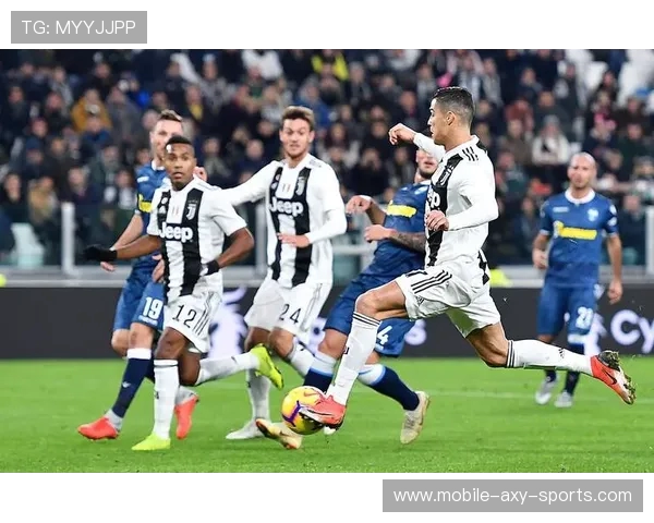 尤文图斯巅峰对决再燃意甲豪门之战谁能笑到最后