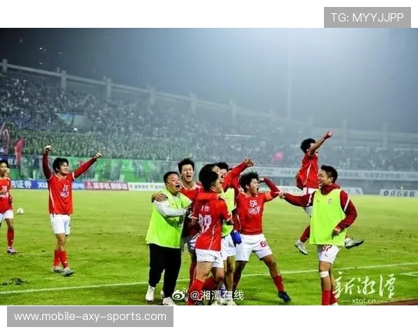 湘潭队足球奋勇拼搏展风采凝聚青春力量共筑荣耀征程 湘潭队足球奋勇拼搏展风采凝聚青春力量共筑荣耀征程